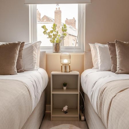 Stylish & Recently Refurbished Chester Apartment - Up To 6 Экстерьер фото