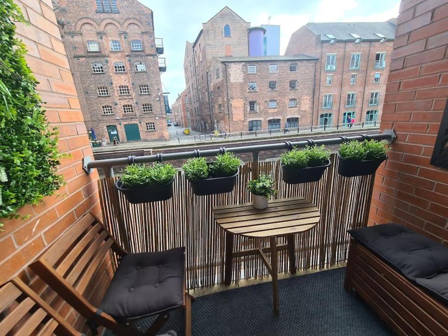 Stylish & Recently Refurbished Chester Apartment - Up To 6 Экстерьер фото